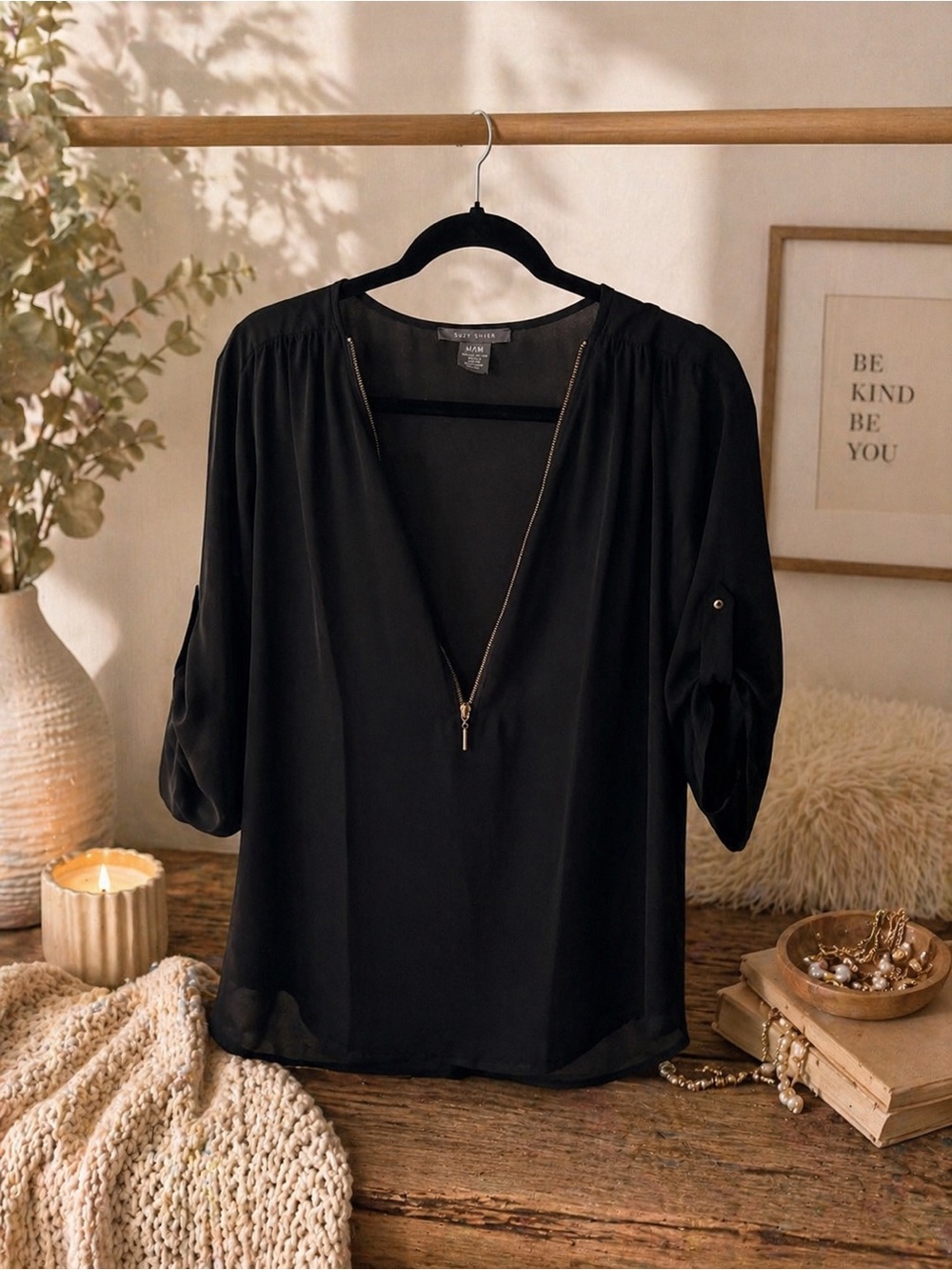 Suzy Shier Black V-Neck Zip Front Blouse